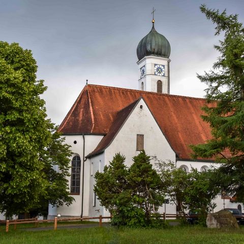 Wallfahrtskirche Maria Hilf in Speiden bei Eisenberg Wallfahrtskirche Maria Hilf in Speiden bei Eisenberg im Ostallgäu.
