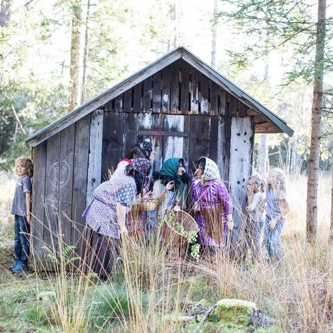 Hexenhäuschen im Wald Hexenhäuschen und Hexen im Wald bei Marktoberdorf im Ostallgäu.