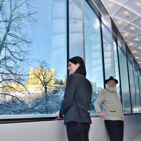 Ausblick vom Museum der bayerischen Könige auf den Alpsee Ausblick vom Museum der bayerischen Könige auf den winterlichen Alpsee bei Schwangau im Ostallgäu.